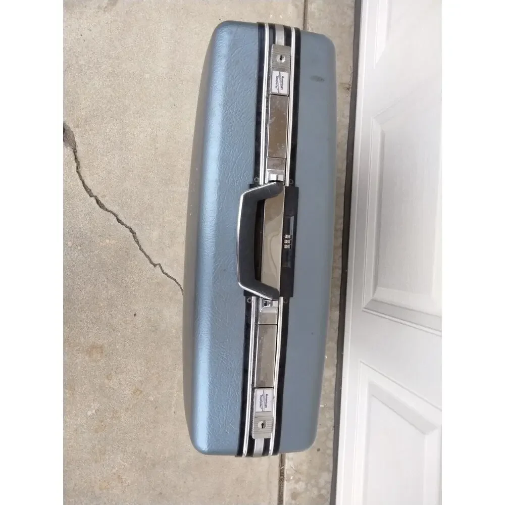 Vintage American Tourister Tiara Ice Blue Large Suitcase Hard Luggage